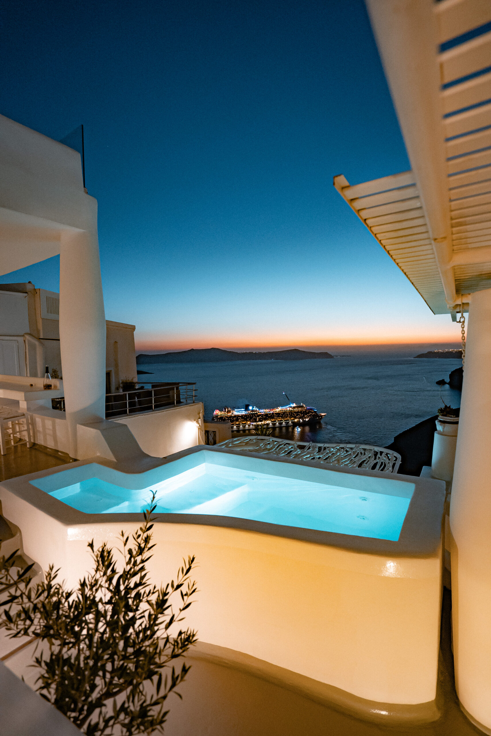 Infinity Jacuzzi